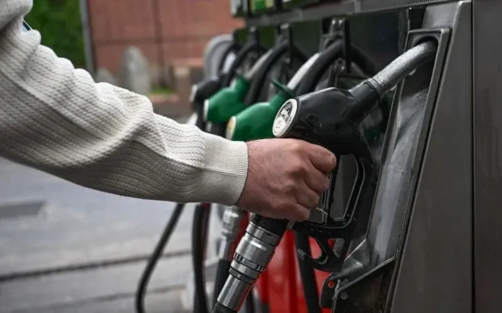 Oil prices rise as US-Iran tensions threaten energy supplies